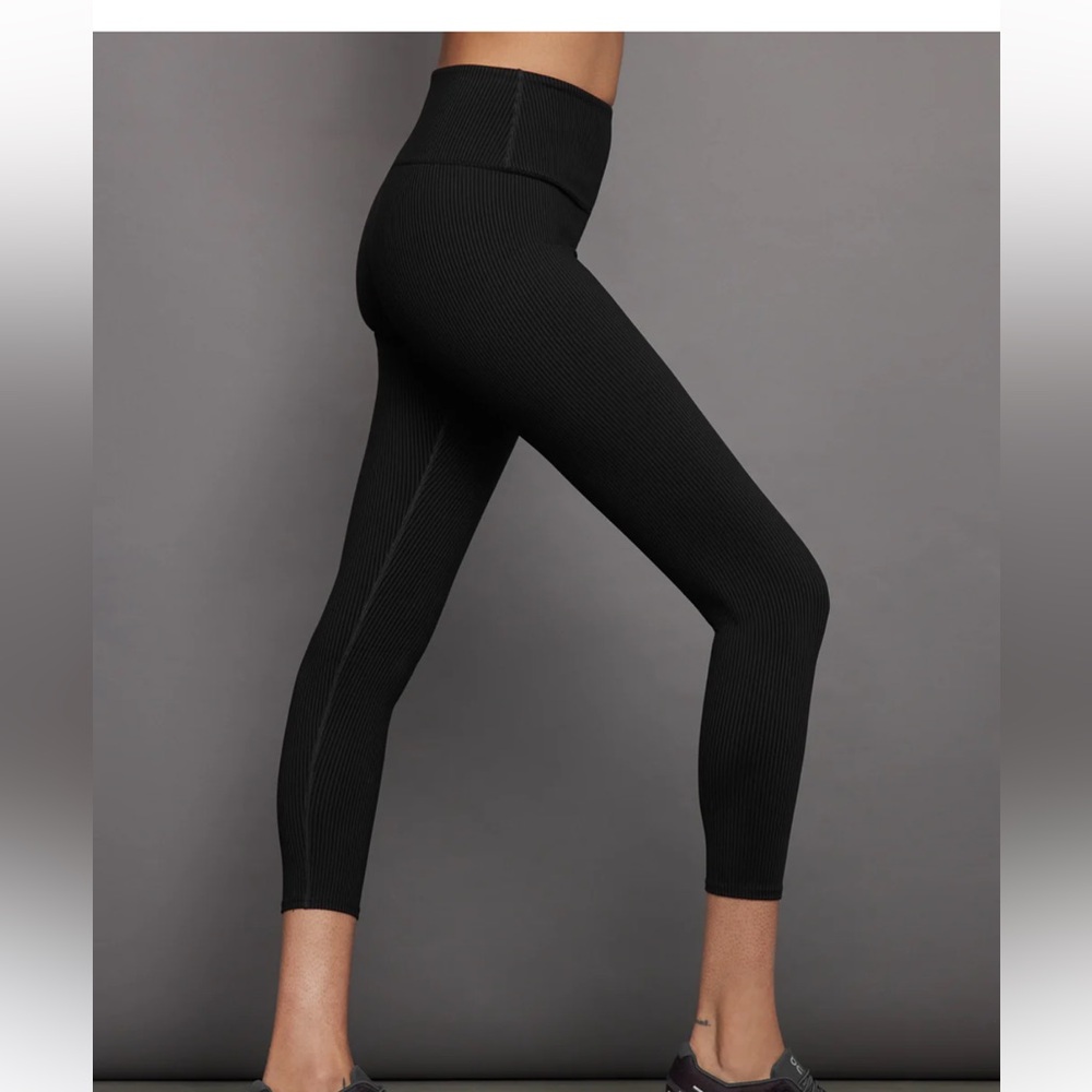 Carbon38 Black Rib Leggings Sleek Form-Fitting Design